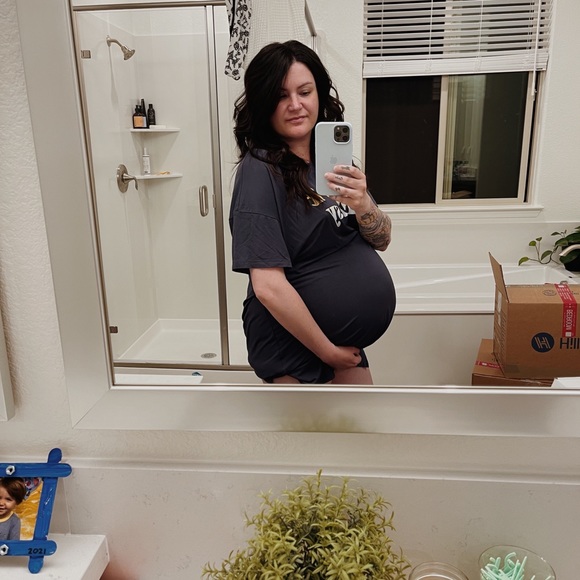 Meet your Posher, Robin - Picture 2 of 8